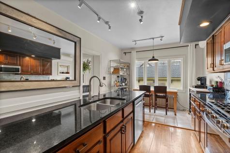 802 Ashland Avenue Saint Paul MN 55104