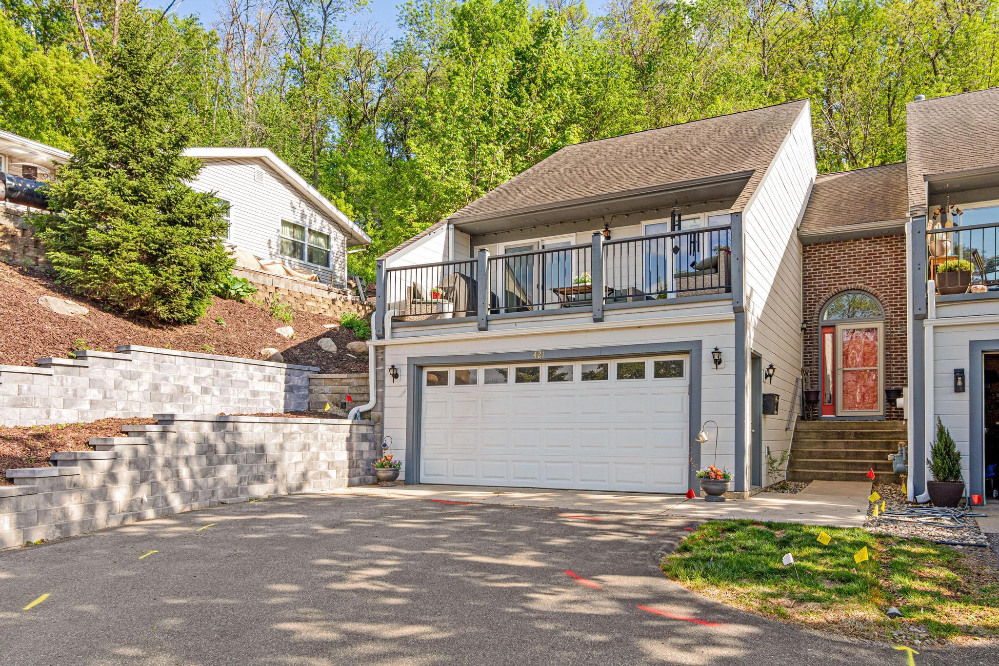 421 E Lake Street Waconia MN 55387