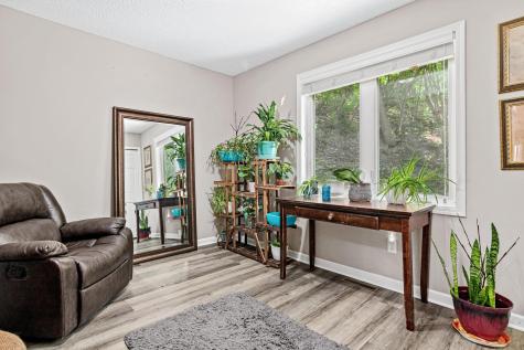 421 E Lake Street Waconia MN 55387