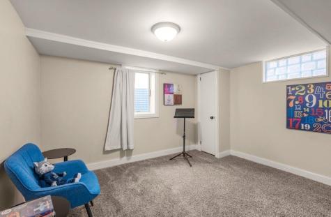 1981 W James Avenue Saint Paul MN 55105