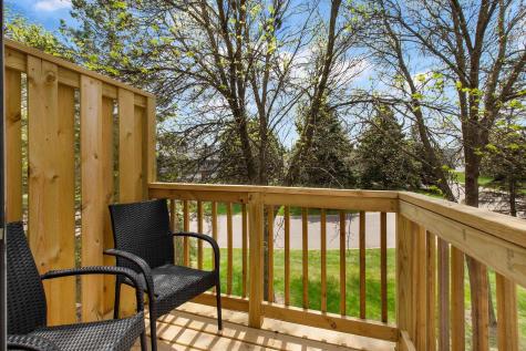 7638 13th Street N Oakdale MN 55128