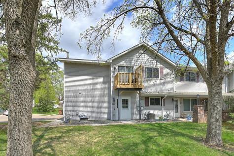 7638 13th Street N Oakdale MN 55128