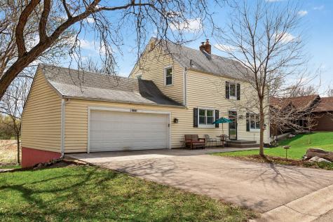 112231 Hutchins Court Chaska MN 55318