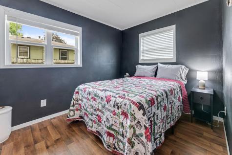 4155 W 8th Street Goodview MN 55987