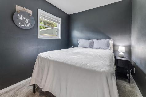 4155 W 8th Street Goodview MN 55987