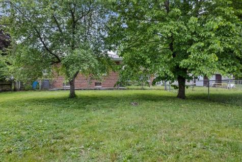4155 W 8th Street Goodview MN 55987
