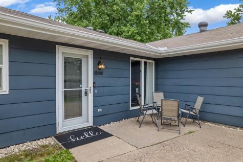 4155 W 8th Street Goodview MN 55987