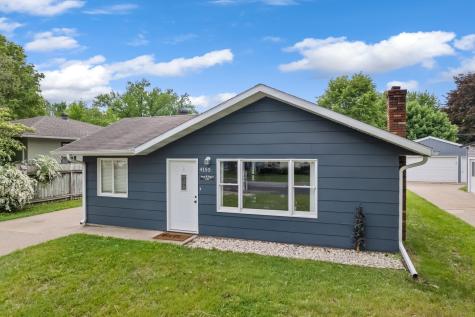 4155 W 8th Street Goodview MN 55987