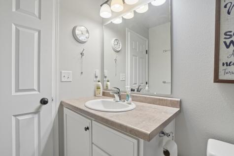 1710 67th Avenue S Fargo ND 58104