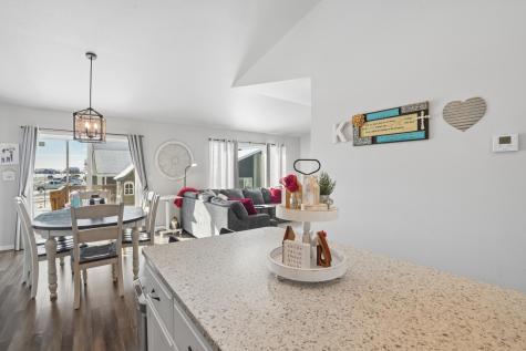 1710 67th Avenue S Fargo ND 58104