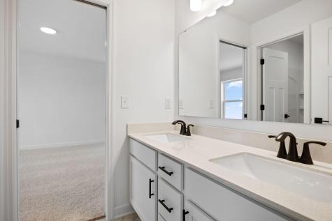 8669 Periwinkle Boulevard Woodbury MN 55129