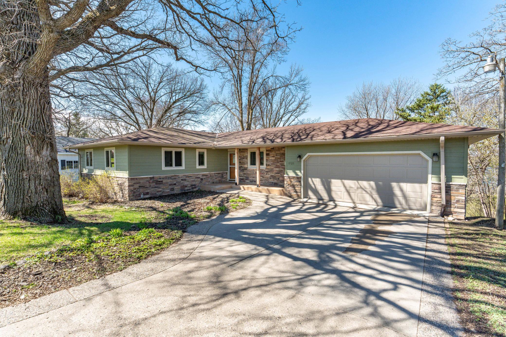 1721 Minnehuta Drive Fergus Falls MN 56537