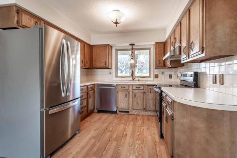 1721 Minnehuta Drive Fergus Falls MN 56537