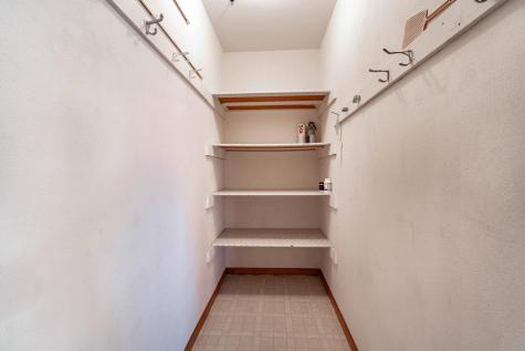 1721 Minnehuta Drive Fergus Falls MN 56537