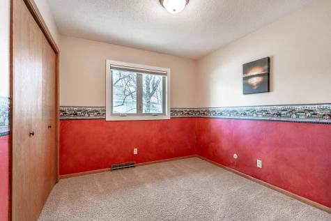 1721 Minnehuta Drive Fergus Falls MN 56537