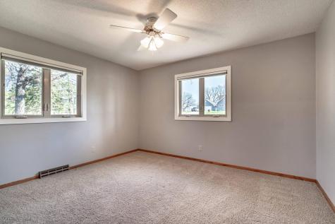 1721 Minnehuta Drive Fergus Falls MN 56537