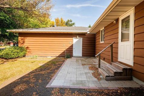 10 40th Avenue S Moorhead MN 56560