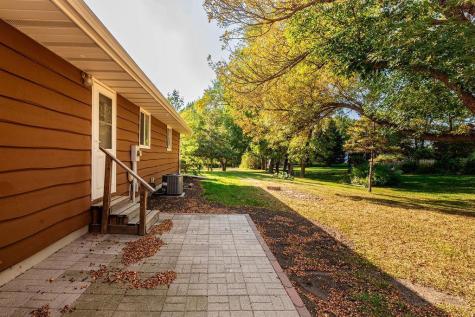 10 40th Avenue S Moorhead MN 56560