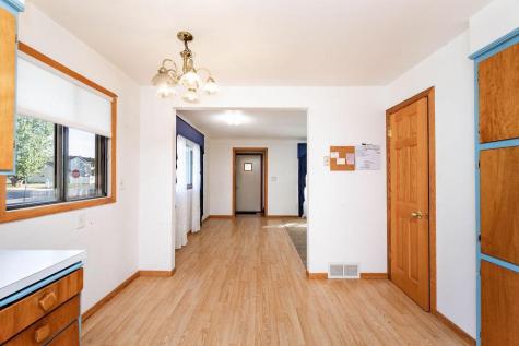 10 40th Avenue S Moorhead MN 56560