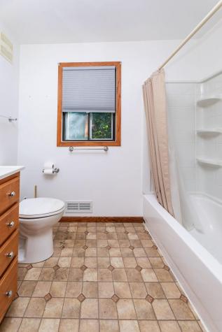 10 40th Avenue S Moorhead MN 56560