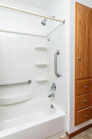 10 40th Avenue S Moorhead MN 56560