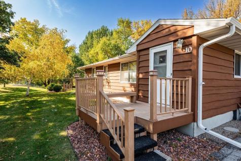 10 40th Avenue S Moorhead MN 56560