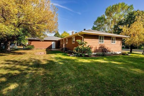 10 40th Avenue S Moorhead MN 56560