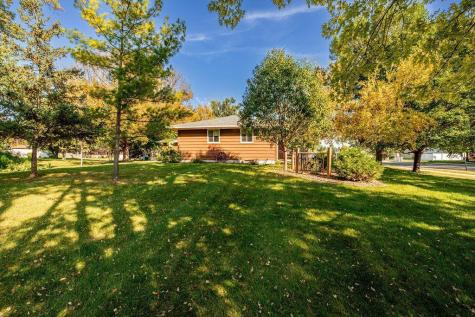 10 40th Avenue S Moorhead MN 56560