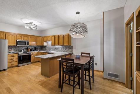 4099 Meadowlark Curve Eagan MN 55122