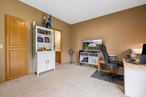4099 Meadowlark Curve Eagan MN 55122