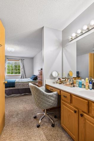 4099 Meadowlark Curve Eagan MN 55122