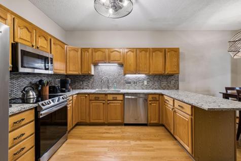 4099 Meadowlark Curve Eagan MN 55122