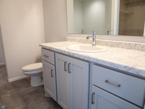 4801 Decorah Way S Fargo ND 58104