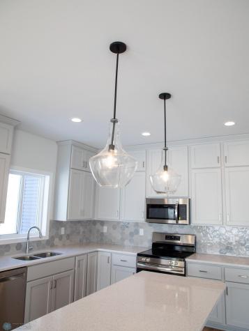 4801 Decorah Way S Fargo ND 58104