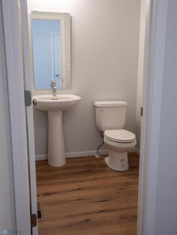 4801 Decorah Way S Fargo ND 58104