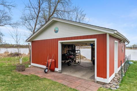 52585 Azalea Avenue Stanchfield MN 55080