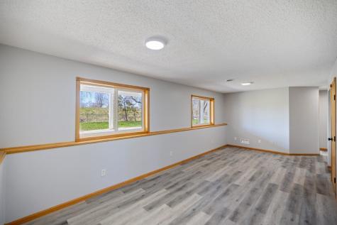 29640 Broadway Street Lindstrom MN 55045