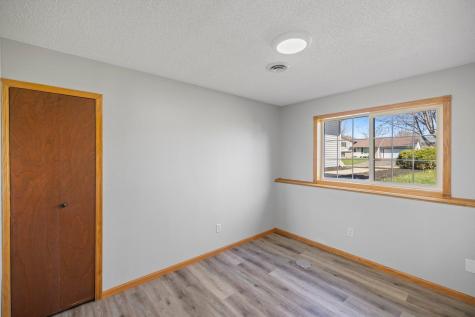 29640 Broadway Street Lindstrom MN 55045