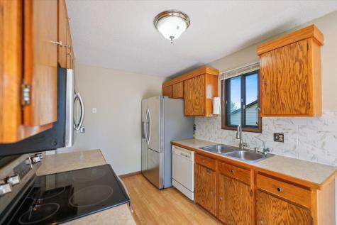 7916 Hallmark Way Apple Valley MN 55124