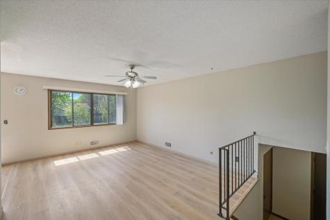 7916 Hallmark Way Apple Valley MN 55124