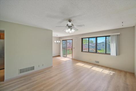 7916 Hallmark Way Apple Valley MN 55124