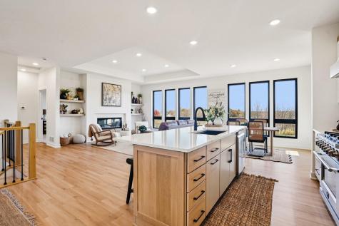 18866 Silo Court Shafer MN 55074