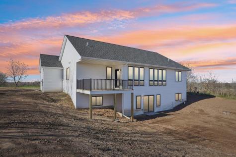 18866 Silo Court Shafer MN 55074