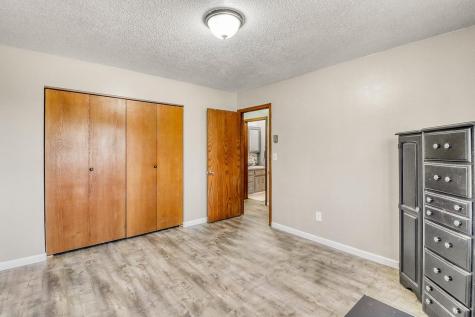 2303 18th Street S Fargo ND 58103