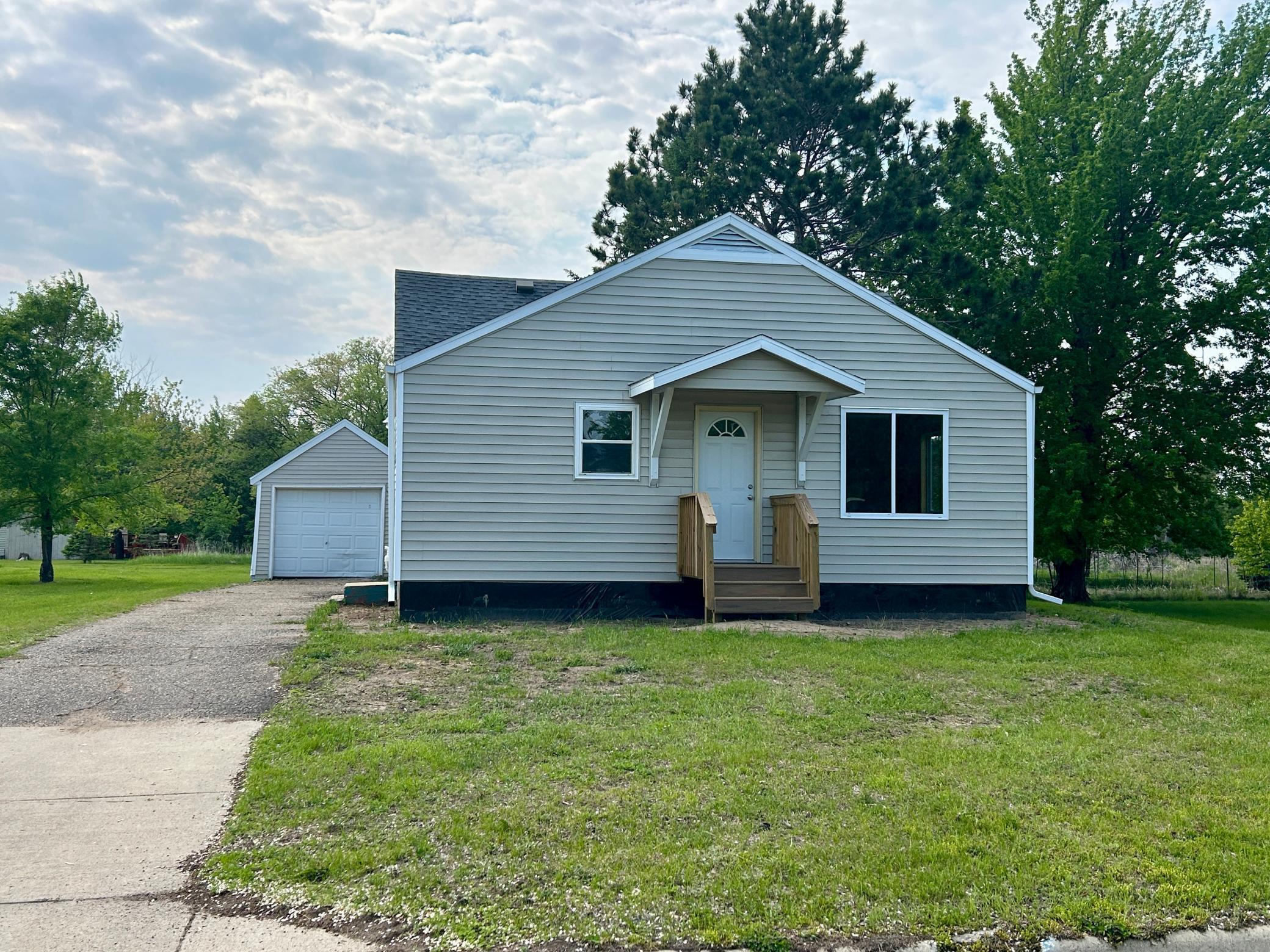 609 4th Street NW Wadena MN 56482