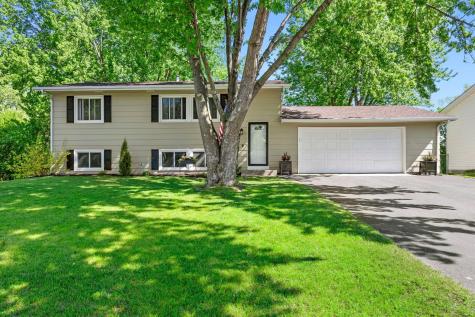 2123 Cliffview Drive Eagan MN 55122