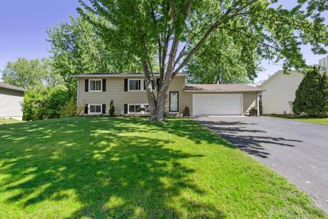 2123 Cliffview Drive Eagan MN 55122