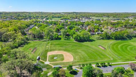 2123 Cliffview Drive Eagan MN 55122