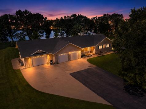 4 S Fox Lake Drive E Sherburn MN 56171