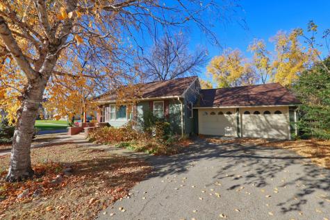 1108 W Park Avenue Olivia MN 56277